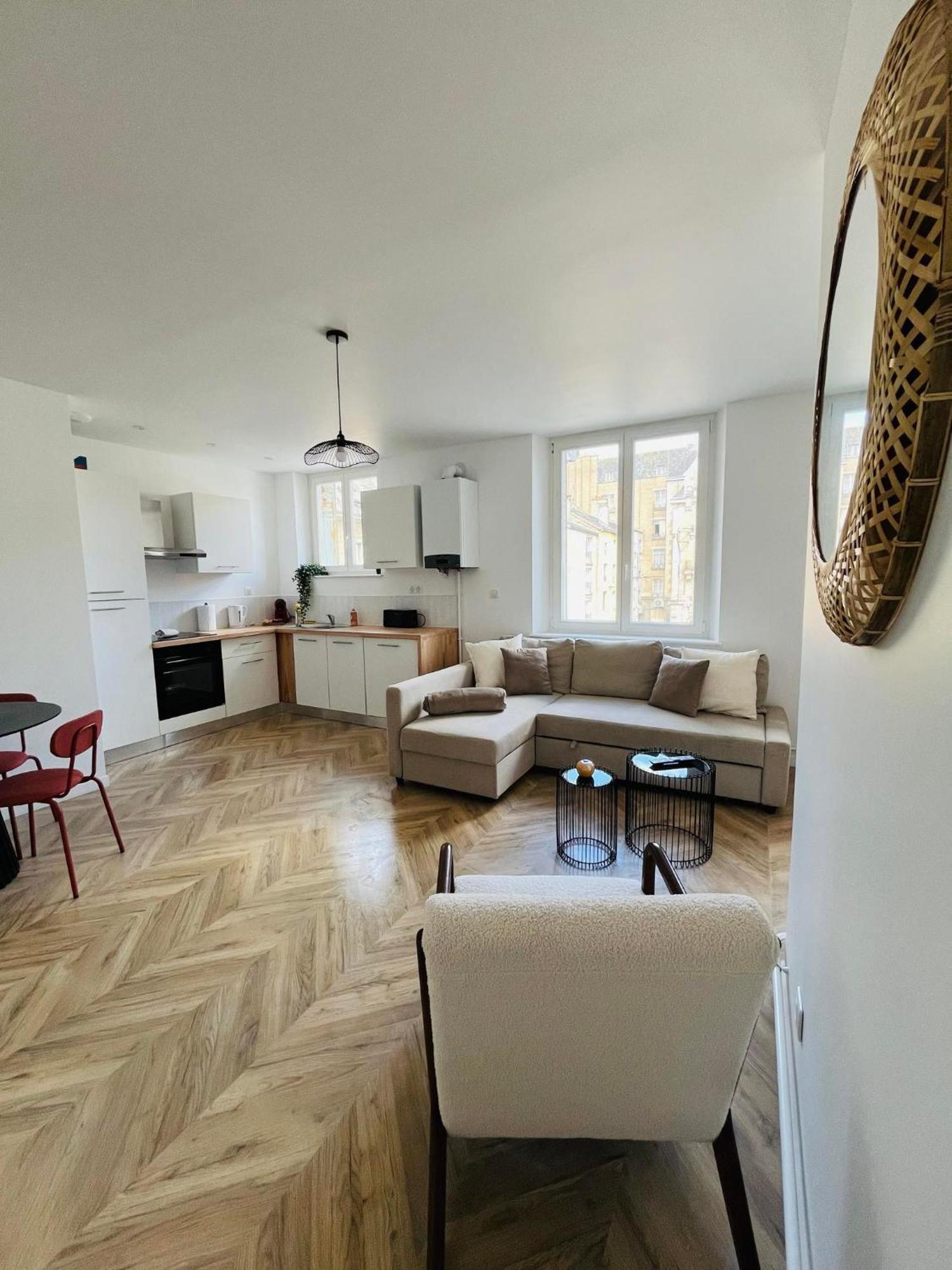 Appartement Cosy & Moderne 6 Personnes Centre Charleville-Mezieres - Ardennes Esterno foto